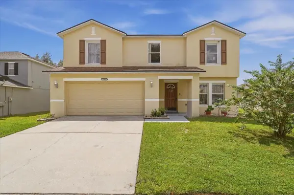 7517 Hunters Greene Circle, LAKELAND, FL 33810