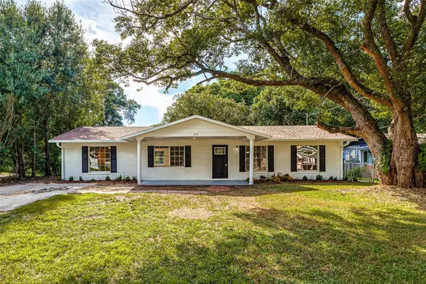 203 Woodland Trail, AUBURNDALE, FL 33823