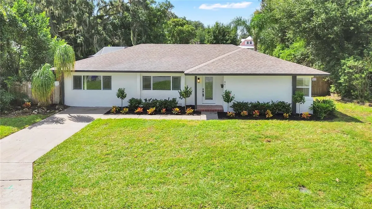 841 E Valencia Street, Lakeland, FL 33805 - #1