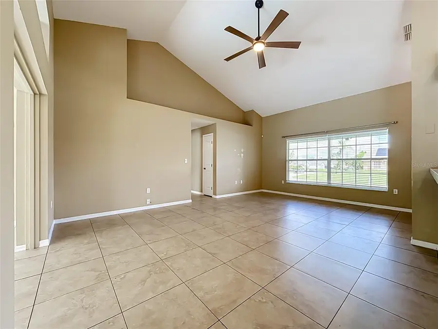 5645 Loma Vista Court, Davenport, FL 33896 - #2