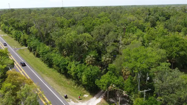 15030 N 301 Highway, THONOTOSASSA, FL 33592