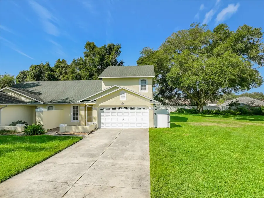 8805 Courtyard Lane, Groveland, FL 34736 - #2