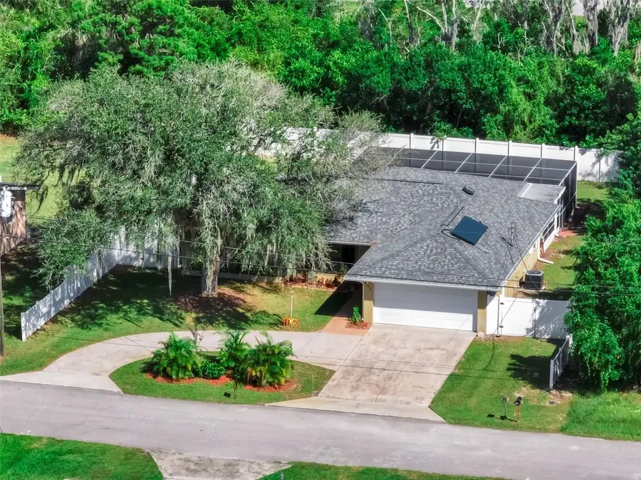 302 Lotus Avenue, Sebring, FL 33872 - #2