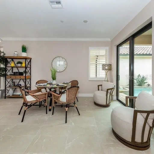 930 E Venice Avenue, Venice, FL 34285 - Image #3