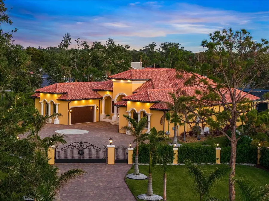 2340 Bayshore Road, Nokomis, FL 34275 - Image #2