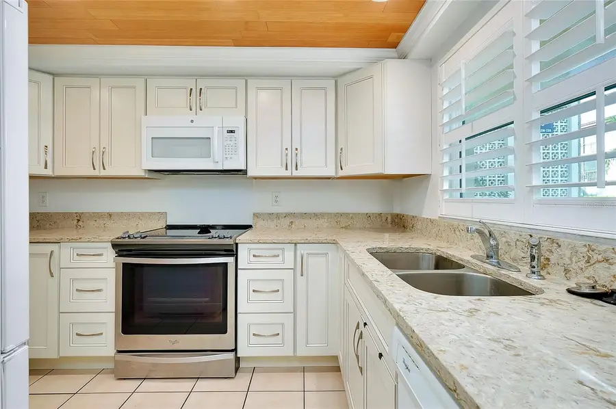 2240 Stickney Point Road #213, Sarasota, FL 34231 - Image #3