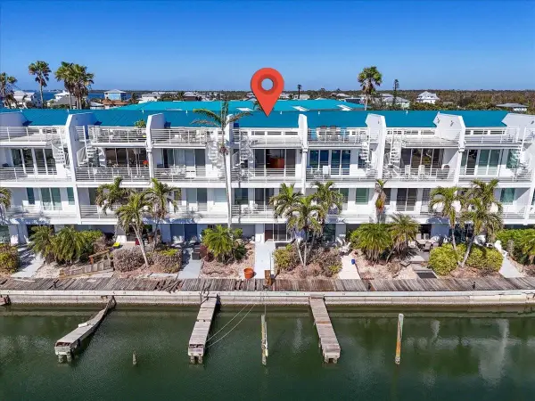 8230 Harborside Circle, ENGLEWOOD, FL 34224