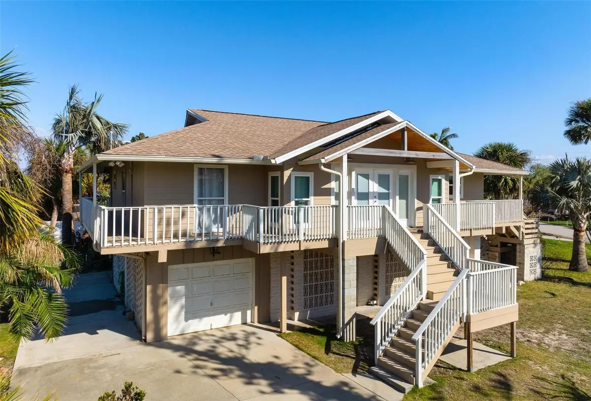 397 Flamingo Drive, Venice, FL 34285 - Image #1