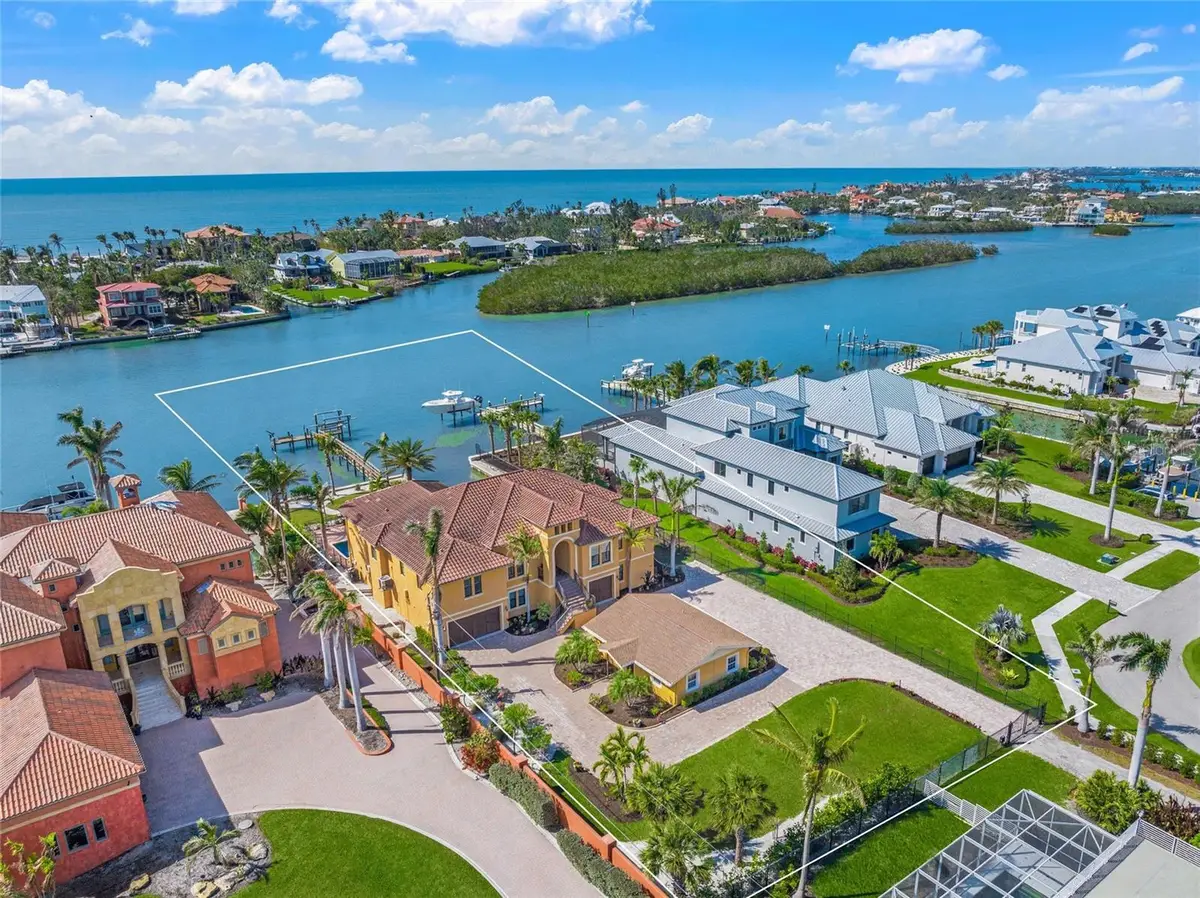 471 Bayshore Road, Nokomis, FL 34275 - Image #1