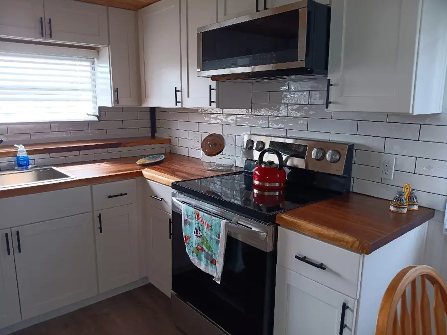 818 Bogie Street, Venice, FL 34285 - Image #3