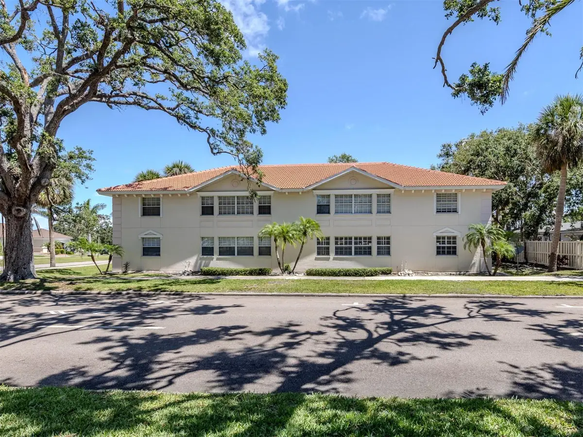528 W Venice Avenue #1, Venice, FL 34285 - Image #1