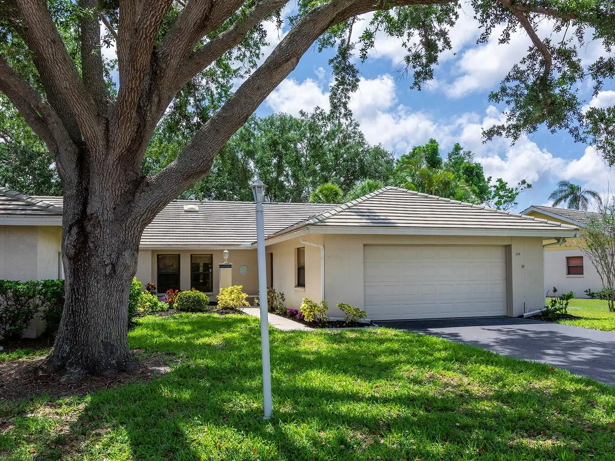 114 Southampton Place N #237, Venice, FL 34293 - Image #1