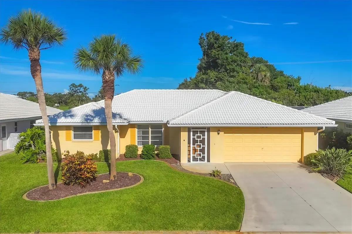 1614 Quail Lake Dr, Venice, FL 34293 - Image #1