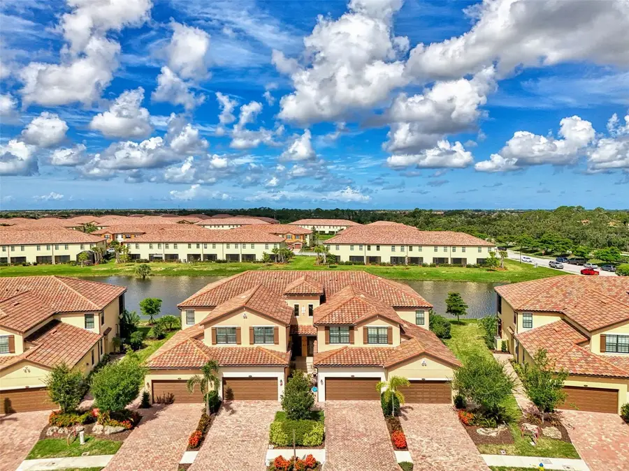 12590 Ghiberti Circle #201, Venice, FL 34293 - Image #2