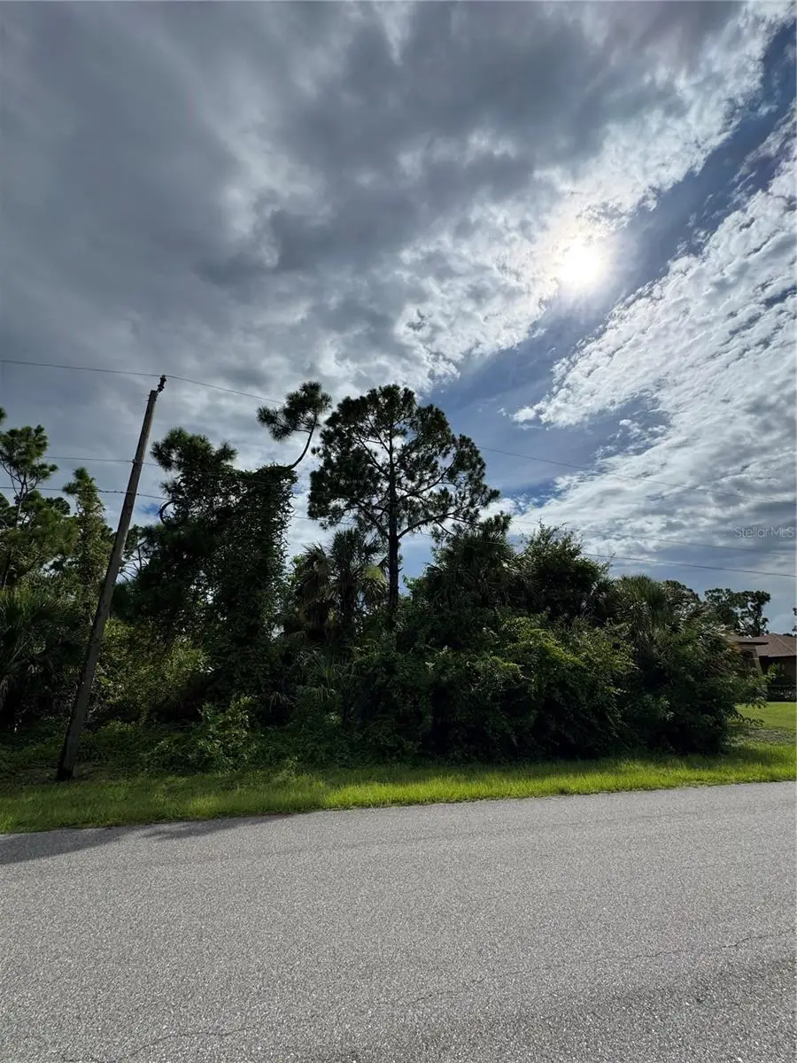 395 Ramblewood Street, Port Charlotte, FL 33953 - Image #1