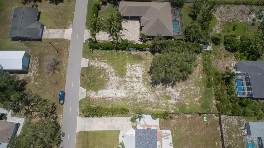 2450 Alamander Avenue, Englewood, FL 34223 - Image #2
