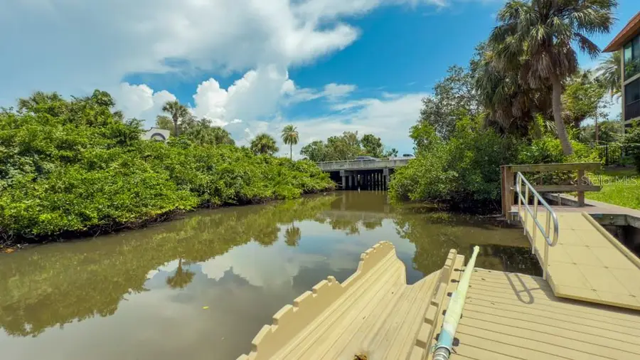 1650 Pine Tree Lane #103, Sarasota, FL 34236 - Image #3