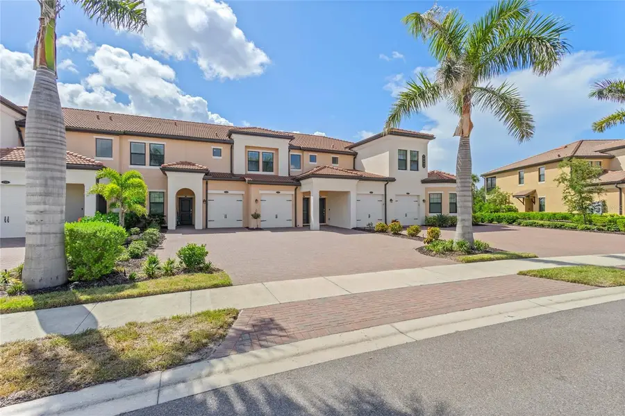 10035 Crooked Creek Drive #202, Venice, FL 34293 - Image #2