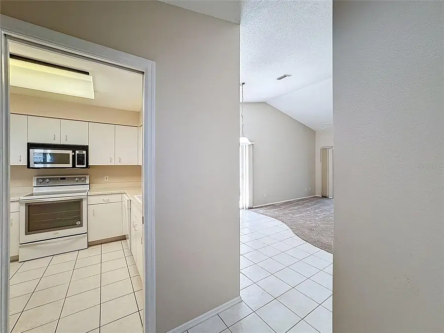 677 Ironwood Circle #104, Venice, FL 34292 - Image #3