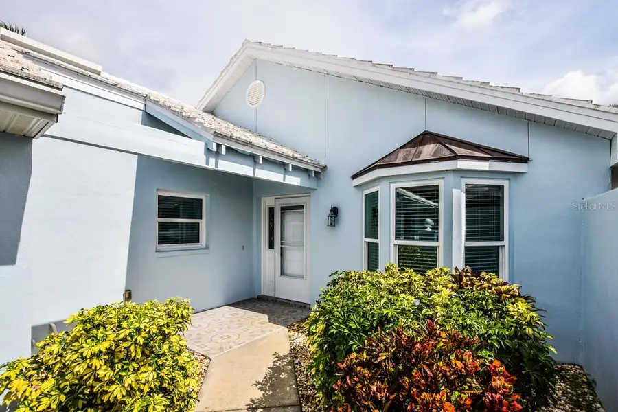 702 Brightside Crescent Drive, Venice, FL 34293 - Image #2