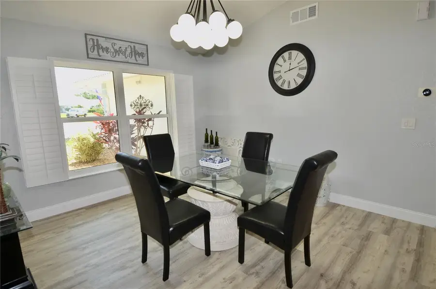 611 Paget Drive, Venice, FL 34293 - Image #2