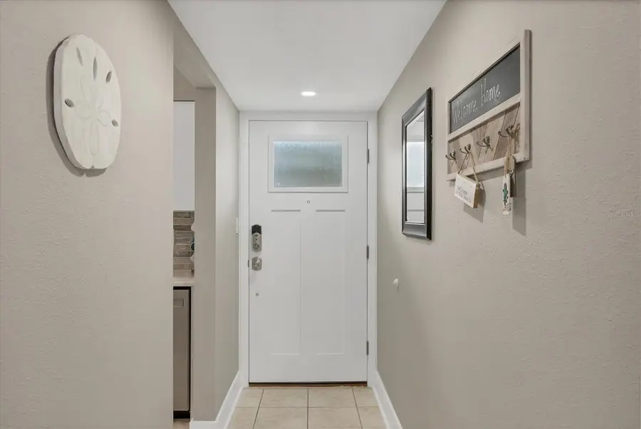 116 Vista Hermosa Circle #108C, Sarasota, FL 34242 - Image #3