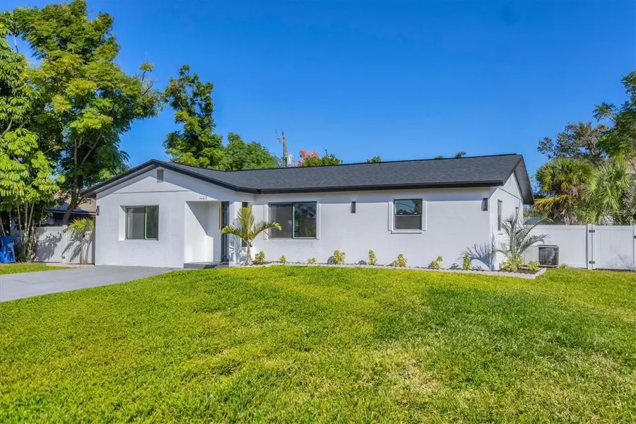 1008 Ponderosa Road, Venice, FL 34293 - Image #2