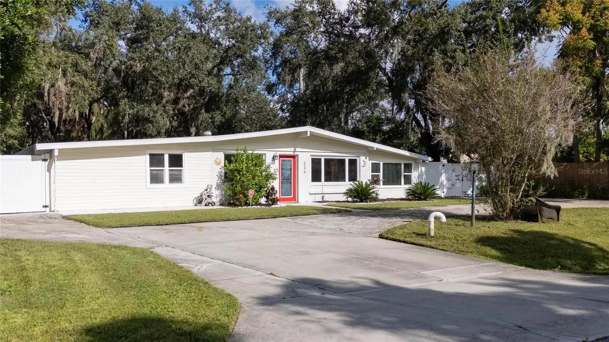 5327 Angeles Avenue, Sarasota, FL 34235 - Image #1