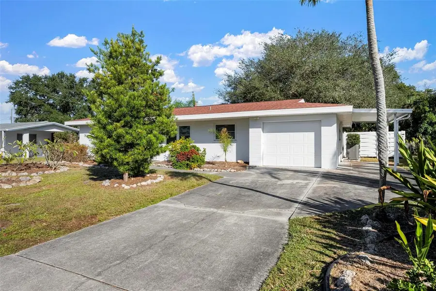 429 Glen Oak Road, Venice, FL 34293 - Image #3