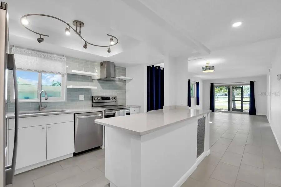 501 Parkdale Mews #501, Venice, FL 34285 - Image #3