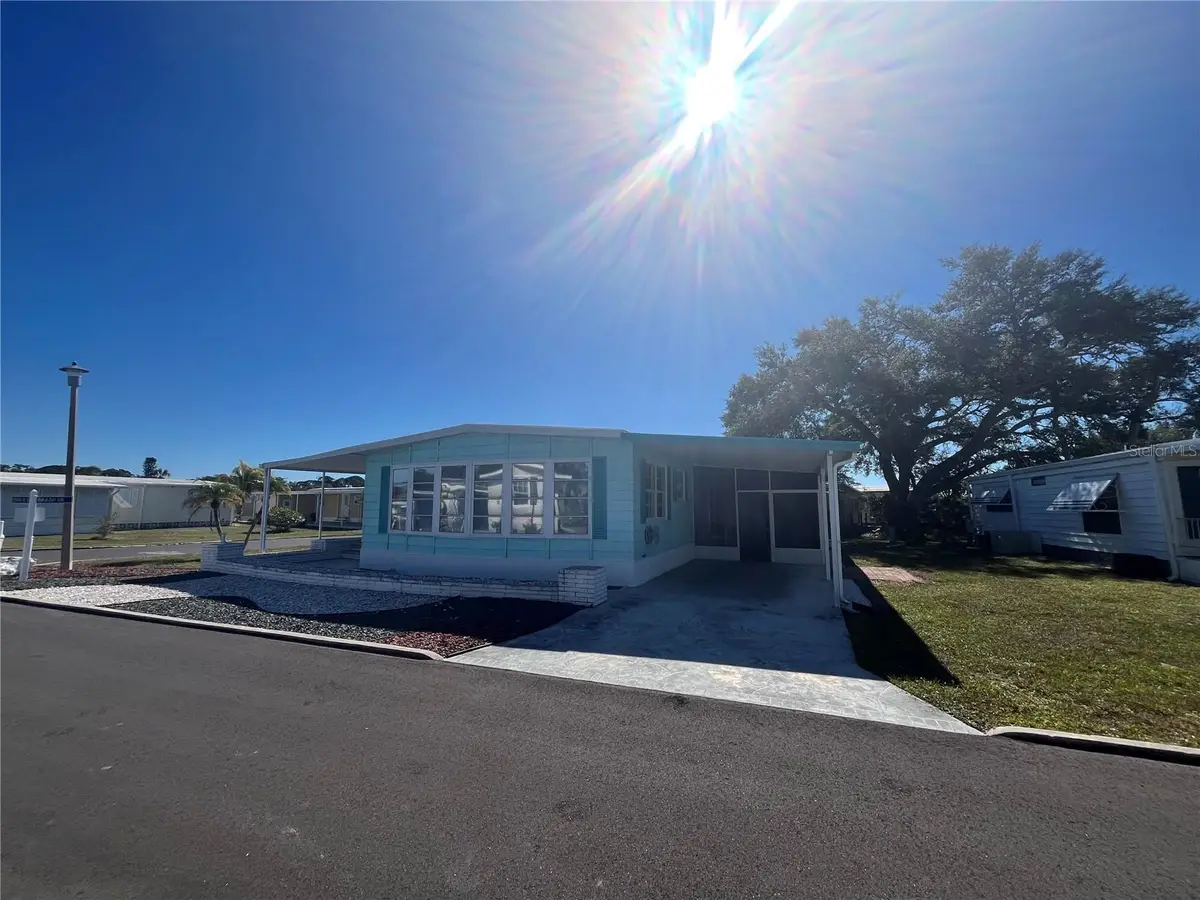 518 Cervina Drive N, Venice, FL 34285 - Image #1