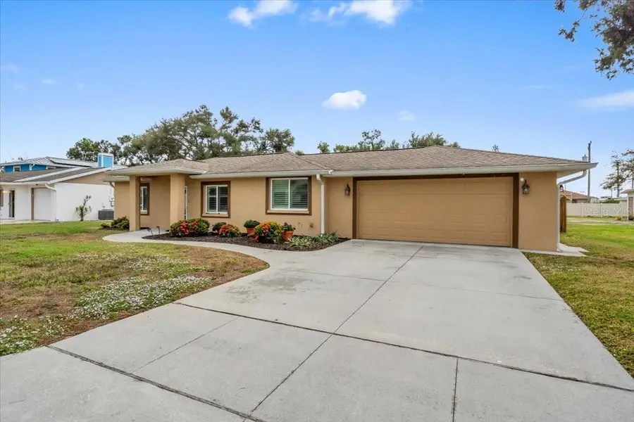 720 Myrtle Avenue, Venice, FL 34285 - Image #3