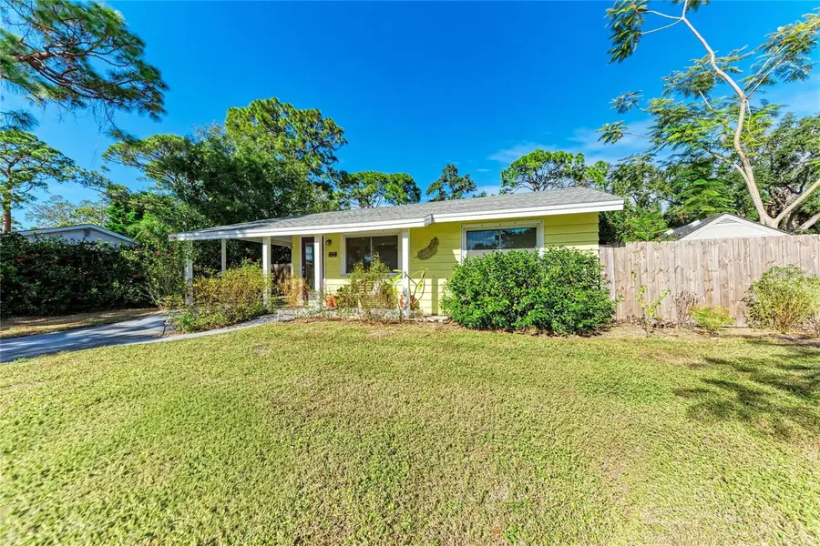 2349 Hyde Park Street, Sarasota, FL 34239 - Image #3