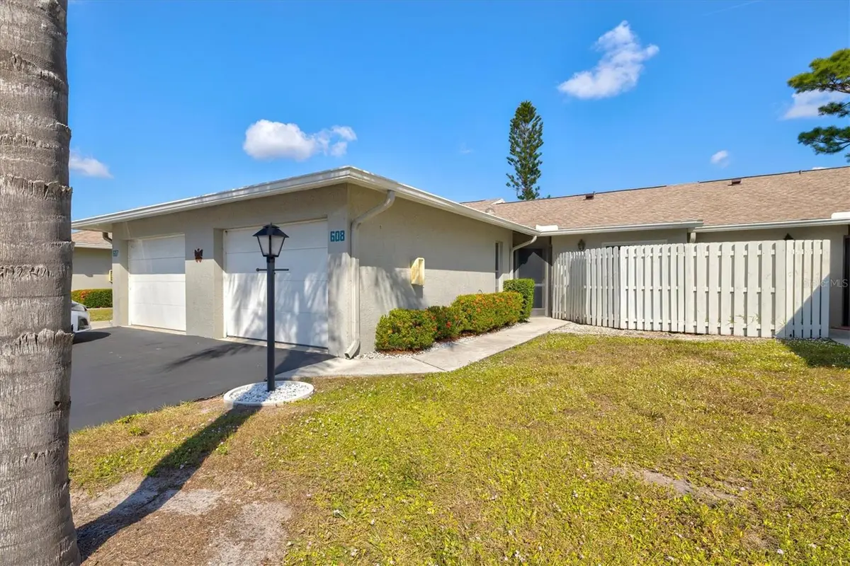608 Pinebrook Crescent #8, Venice, FL 34285 - Image #1