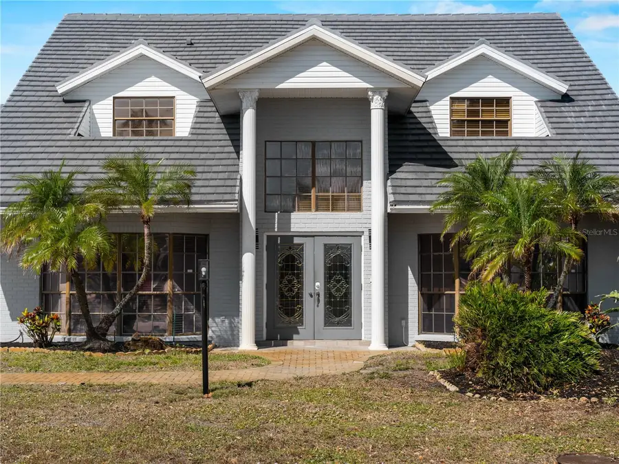 318 Oakwood Circle, Englewood, FL 34223 - #3