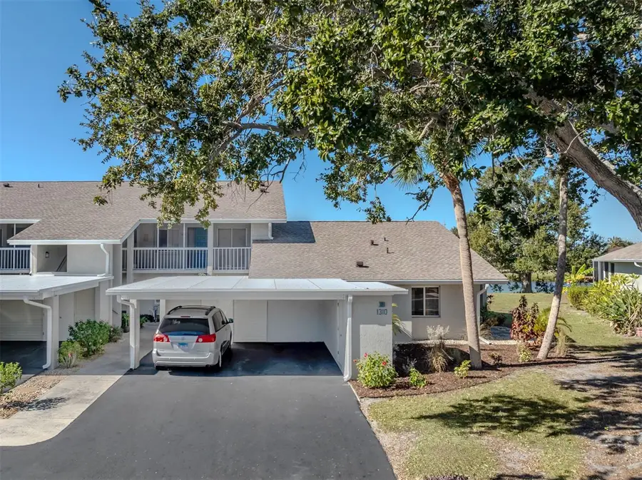 1310 Pine Lake Drive #10, Venice, FL 34285 - Image #3