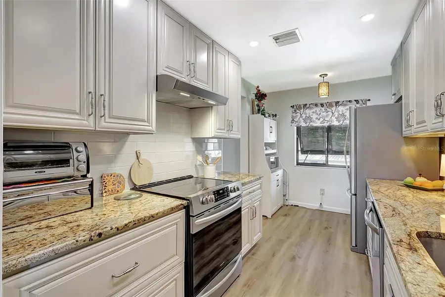 4646 Longwater Chase #98, Sarasota, FL 34235 - Image #2