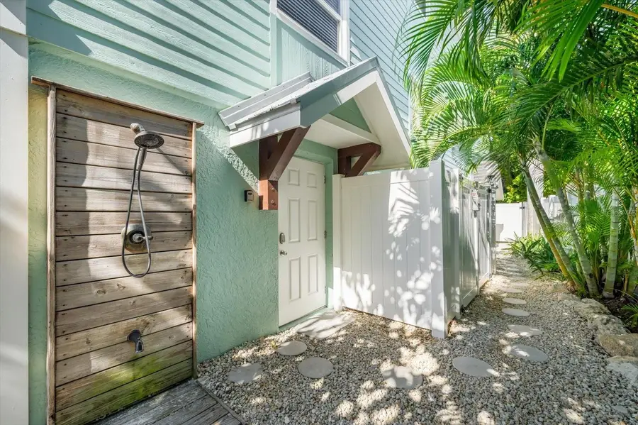 355 Calle Miramar, Sarasota, FL 34242 - Image #3