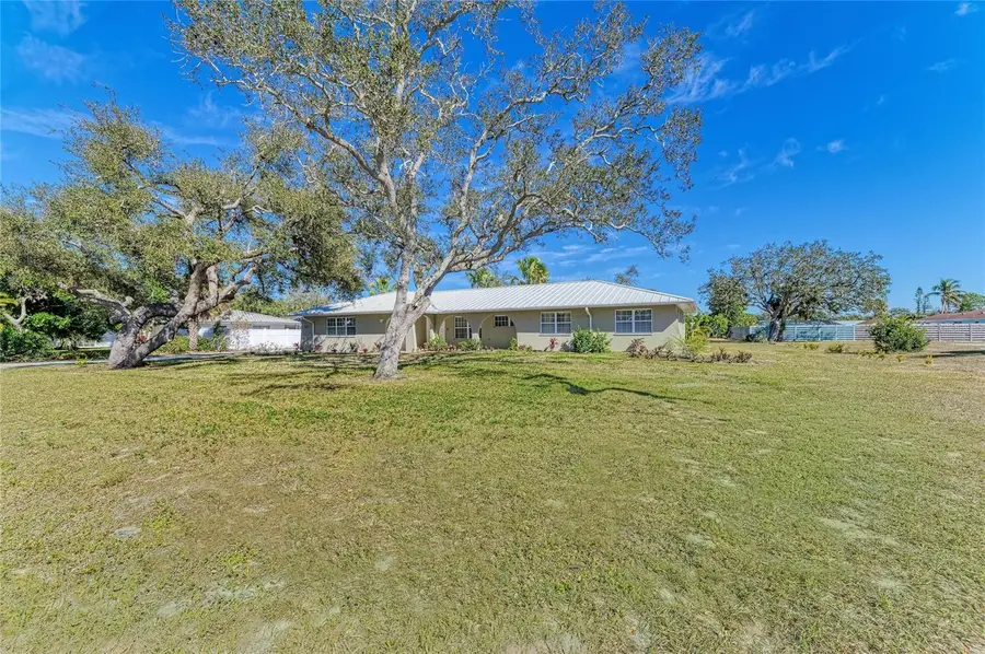 612 Bayshore Road, Nokomis, FL 34275 - Image #3