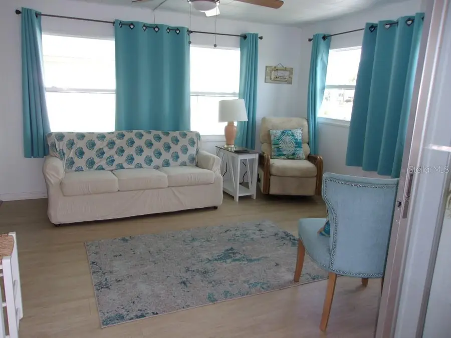 805 S Green Circle, Venice, FL 34285 - Image #3