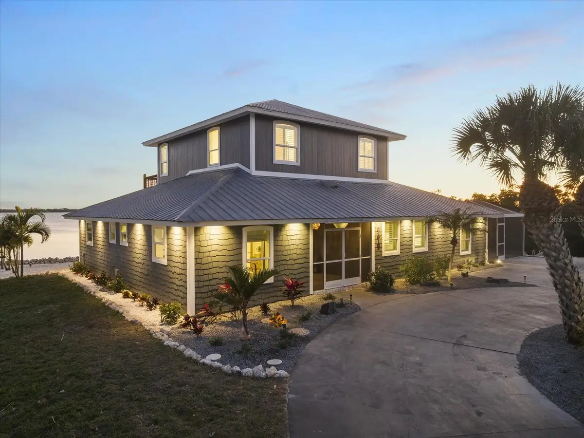 949 Suncrest Lane, Englewood, FL 34223 - Image #1