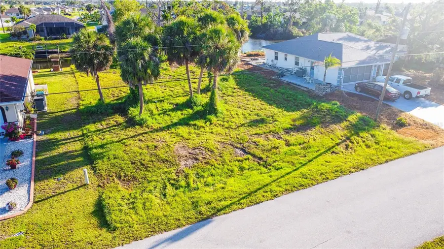 22 Mark Twain Lane, Rotonda West, FL 33947 - #3
