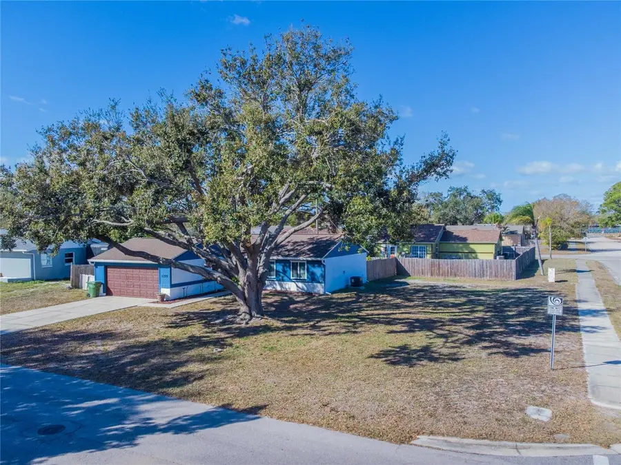 1355 N Pompano Avenue, Sarasota, FL 34237 - #3