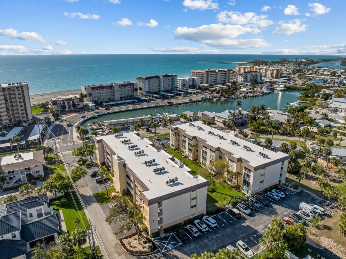 995 Laguna Drive #305, Venice, FL 34285 - #1