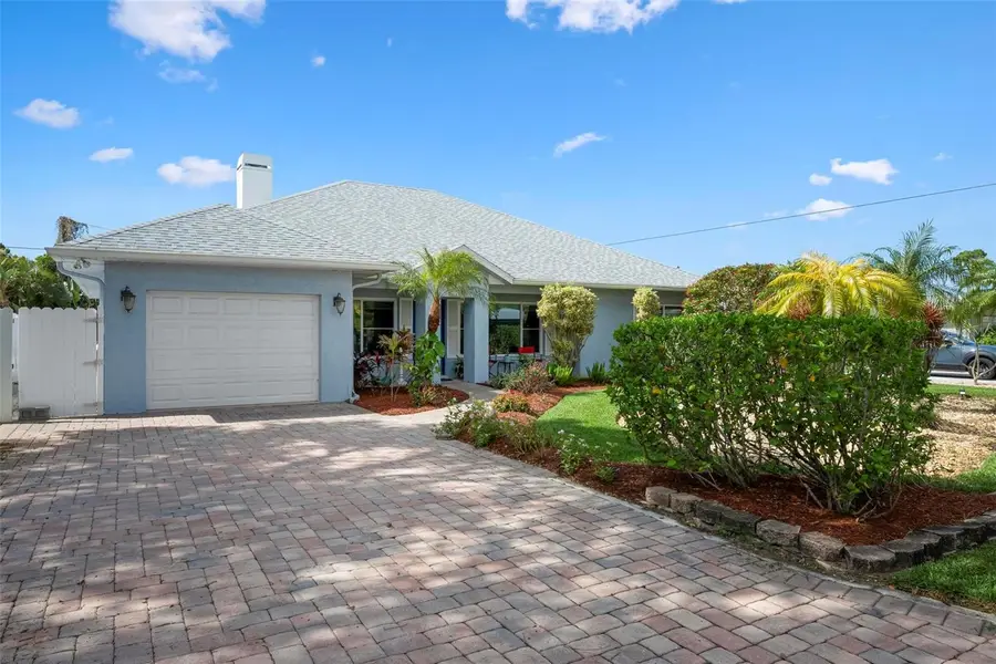 104 Alba Street W, Venice, FL 34285 - #3