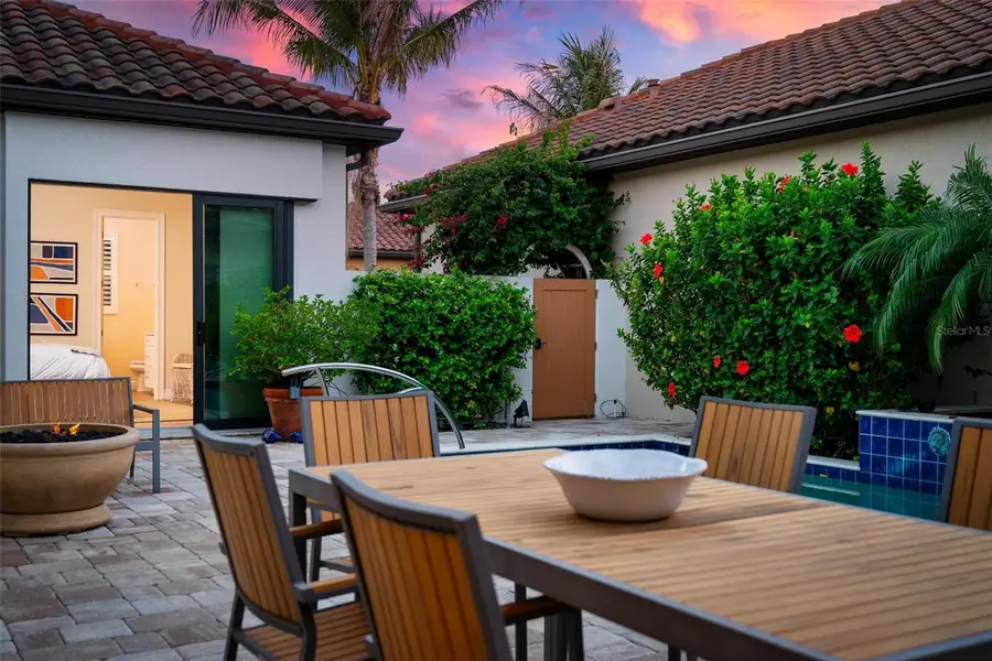 134 E Tampa Avenue, Venice, FL 34285 - #3