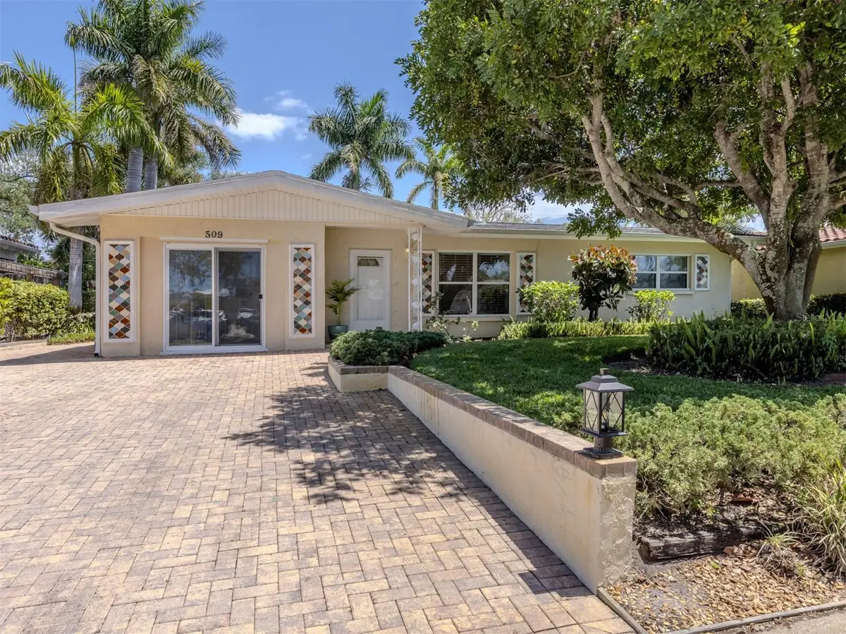 509 Harbor Drive S, Venice, FL 34285 - #1