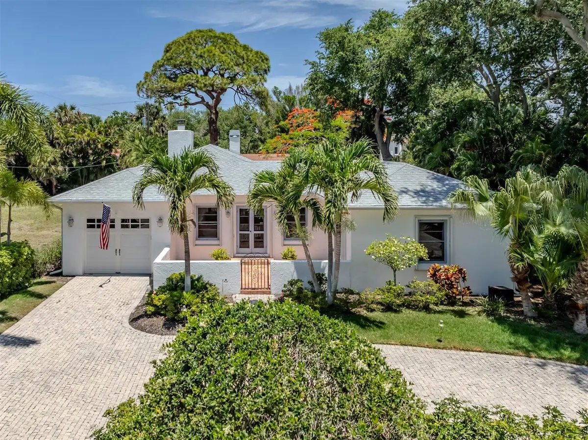 628 Granada Avenue, Venice, FL 34285 - #1