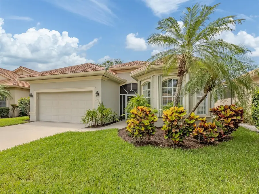 128 Amora Avenue, Venice, FL 34285 - #2