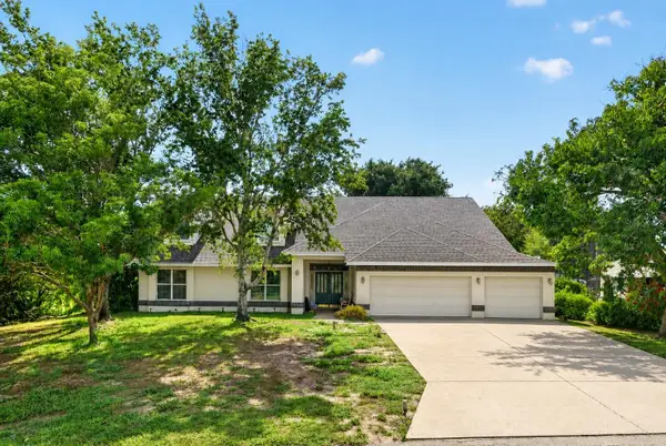 421 Willow Oak Court, FORT MEADE, FL 33841